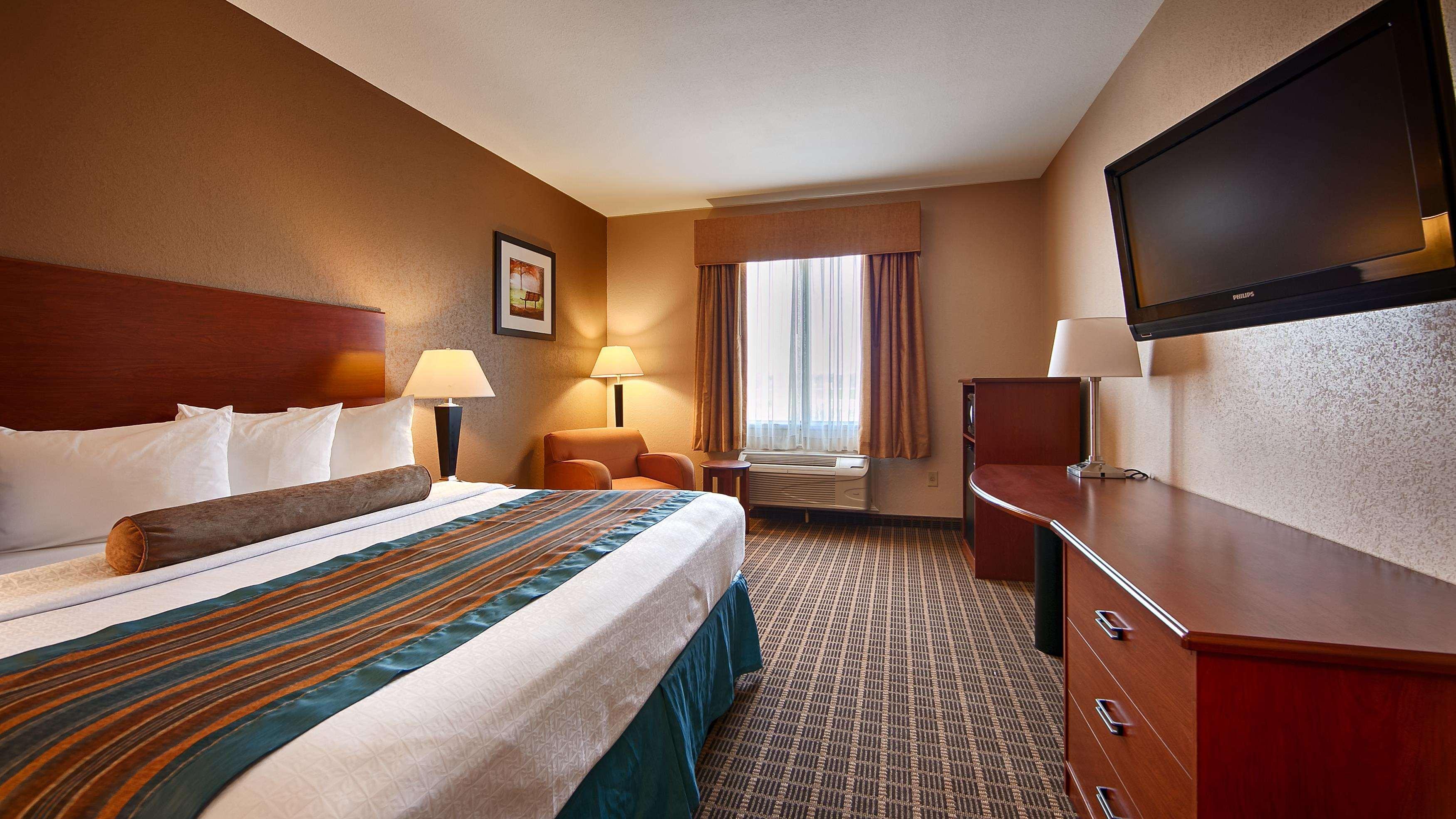 Best Western Orange Inn & Suites Esterno foto