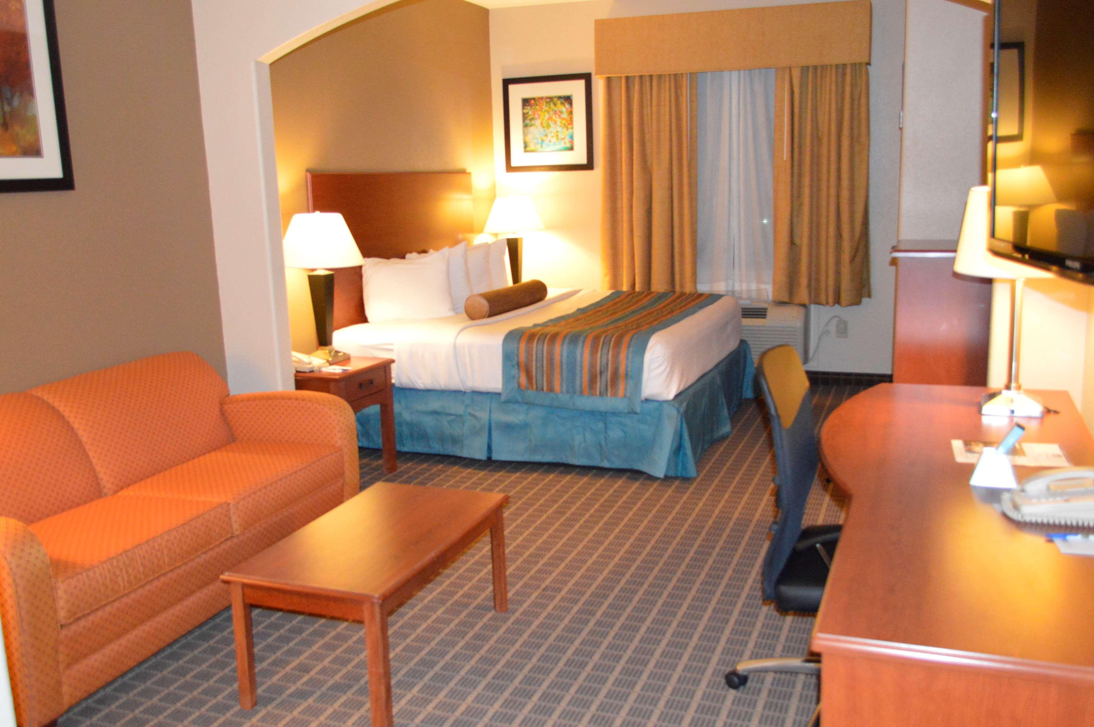 Best Western Orange Inn & Suites Esterno foto