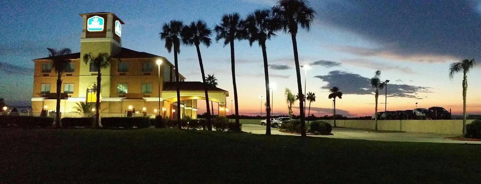 Best Western Orange Inn & Suites Esterno foto